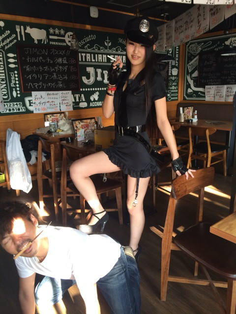 {7AB4CCEC-68F4-4712-921E-60EA932913B2:01}